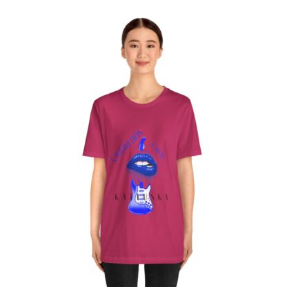 Katiuska Artist Tee "Quiero Dos Cosas" - Image 330