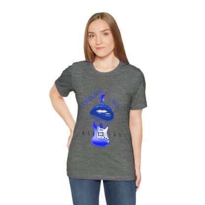 Katiuska Artist Tee "Quiero Dos Cosas" - Image 100