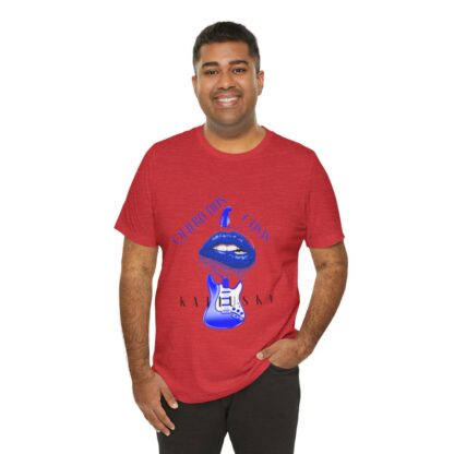 Katiuska Artist Tee "Quiero Dos Cosas" - Image 364